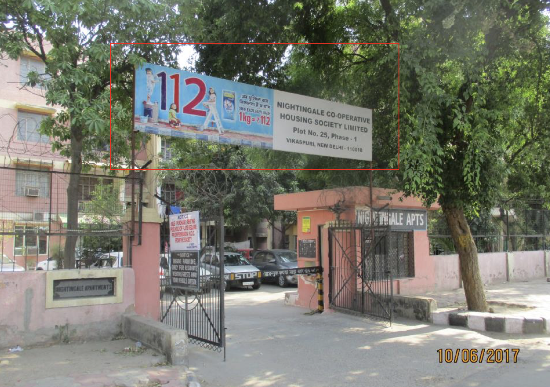 Cost-Effective Pole Ads